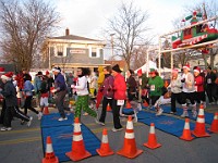 Race Photo  The 2009 running of the Holiday Hustle 5K put on by Running Fit in Dexter Michigan on a sunny but 28 degree on December 5, 2009. : 5K, Fitness, Race, Running, Kasdorf